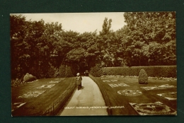 ENGLAND  -  Southport  Hesketh Park  Carpet Gardens  Used Vintage Postcard As Scans - Southport