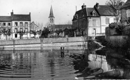 61 - MOULINS-LA-MARCHE - L'Abreuvoir - CPSM - Moulins La Marche