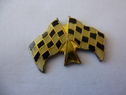 PINS DRAPEAU A DAMIER FOMULE 1 / 33NAT - Autorennen - F1