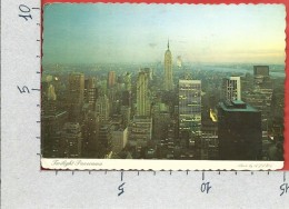 CARTOLINA VG STATI UNITI - NEW YORK - Twilight Panorama - 10 X 15 - ANN. 1981 - Panoramic Views