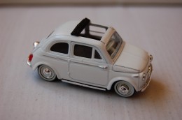 31-120. Coche Fiat 500 - Solido