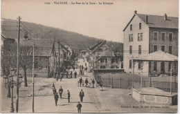 VALDOIE  LA RUE DE LA GARE  LE KIOSQUE - Valdoie