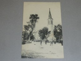 LAROQUE-TIMBAUT - L'EGLISE - DES GENS DEVANT - 47 LOT ET GARONNE (O) - Laroque Timbault