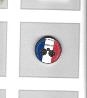 * Pin's  Tricolore  De  Dirigeant, Sport  Pétanque  Fédération Française De Pétanque Et Jeu Provençal - Bowls - Pétanque