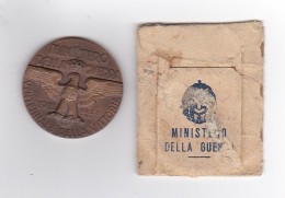 Medaglia Commemorativa - Ventennale Della Guerra - Completa Di Custodia In Cartoncino Con Scritta D'annunzio - Monarchia/ Nobiltà
