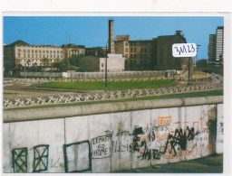 CPM GF -31123- Allemagne - Berlin - Mauer Und Pariser Platz-Envoi Gratuit - Muro De Berlin