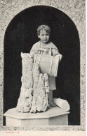 Enfants Prenant Des Poses De Statues. Lot De 7 Cartes - Verzamelingen & Reeksen