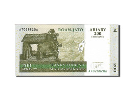 Billet, Madagascar, 200 Ariary, 2004-2006, 2004, KM:87a, NEUF - Madagaskar