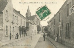 Nesles-la-Vallée   (95.Val D´Oise)  La Rue Des Ecoles - Nesles-la-Vallée