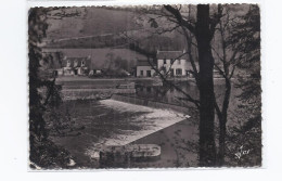 CPSM 29 - CHATEAUNEUF-DU-FAOU - L'écluse De Bézernic Lieu Agréable De Repos Et De Bains Durant L'été MAISONS - Châteauneuf-du-Faou