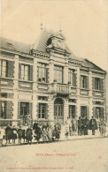 Dép 61 - Trun - L'Hôtel De Ville - Bon état Général - Trun