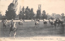 78- MAISON LAFFITTE- COURSES DE CHEVAUX SUR PISTE AVANT LE DEPART - - Maisons-Laffitte