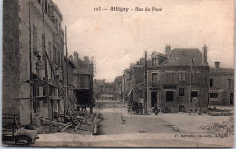 08 ATTIGNY - La Rue Du Pont - Attigny