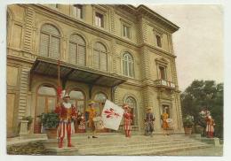 Figuranti Calcio In Costume Davanti Al Palazzo Dei Congressi Di Firenze Nv Fg - Sonstige & Ohne Zuordnung