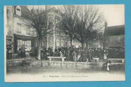 CPA 88 - Métier - Marchands Place Du Marché Au Beurre VIERZON 18 - Vierzon