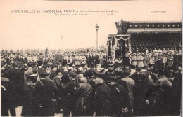 Cpa - FUNERAILLES Du MARECHAL FOCH - La Cérémonie Aux Invalides - Funerali