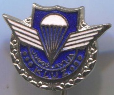 Parachuting - Yugoslavia, Vintage Pin Badge, Enamel - Parachutespringen