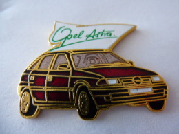 PINS AUTOMOBILE OPEL ASTRA / Signé Démons Et Merveilles / 33NAT - Opel