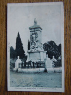 Delcampe - 04 - Forcalquier : Monument Aux Morts - Forcalquier