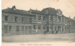 ( CPA 94 )  FRESNES  /  La Mairie, Les Écoles, Postes Et Télégraphe - - Fresnes