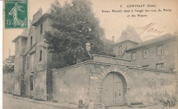 ( CPA 94 )  GENTILLY  /  Vieux Manoir Situé à L'angle Des Rues Du Paroy Et Des Noyers - - Gentilly