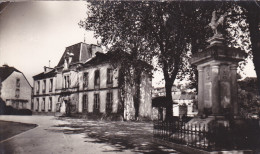 AIGNAY LE DUC La Mairie Et Le Monument - Aignay Le Duc