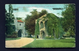 ENGLAND  -  Norwich  Bishop's Palace  Gateway And Ruins  Used Vintage Postcard As Scans - Norwich