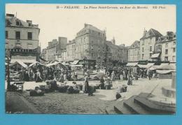 CPA 25 - Métier Marchands Ambulants Le Marché Place Saint-Gervais FALAISE 14 - Falaise