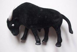 Figurine Vintage Taureau Recouvert Feutrine - Andere & Zonder Classificatie