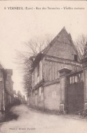 Cp , 27 , LOUVIERS , Porche De L'Église Notre-Dame - Louviers