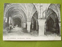 CPA EPERNON. Les PRESSOIRS, N°43. ND Phot. Circulé En 1911. Très Bon ETAT. Belle Photo. CELLIER CAVES VIN - Epernon