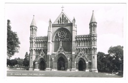 RB 1088 - Walter Scott Real Photo Postcard - West Front St Albans Abbey - Hertfordshire - Hertfordshire