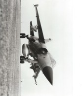 Photographie D´époque/Avions Marcel DASSAULT/Avion De Combat/Mirage F1/Breguet Aviation/ Vers 1973-74  AV18 - Aviazione