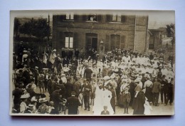 Carte-photo REMY (60) -  BOUQUET PROVINCIAL - 30 Mai 1935  - Tir à L´arc  - Parade Devant La Gare - Tir à L'Arc