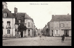 CPA ANCIENNE- TIERCÉ (49)- RUE DE LA GARE EN GROS PLAN- ENFANT AVEC CERCEAU-- - Tierce