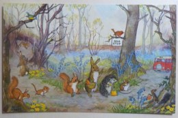 Cp Litho Illustrateur MOLLY BRETT Foret SOURIS ECUREUIL LAPIN HERISSON Humanise Attendant Le Bus Arret - Gekleidete Tiere