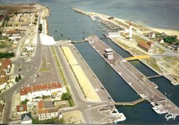 N°107 E -cpsm Ouistreham -vue Générale Du Port- - Ouistreham