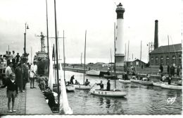 N°178 E -cpsm Ouistreham Riva Bella -le Phare- - Ouistreham