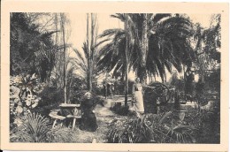 Rivesaltes - Types De Catalanes Allant à La Fontaine - Rivesaltes