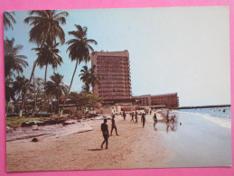 LIBREVILLE - La Plage Devant L'hôtel Dialogue - Gabon