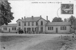 V3186 Cpa 87 Laurière - La Mairie Et Les Ecoles - Lauriere