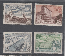 Madagascar  - 1956   N° 327 / 330   Neuf  X - Neufs