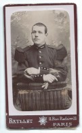 Militaire En Buste/Photo Montée Carton/Grande Tenue/épaulettes / Régiment?/Battlet/Paris/vers 1900-1920  PHOTN126 - Guerre, Militaire