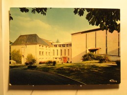 St Benoit - Abbaye Ste Croix De Poitiers - Entrée Et Hotellerie - Saint Benoit