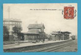 CPA 1600 - Chemin De Fer Arrivée Du Train En Gare De VANVES-MALAKOFF 92 - Vanves