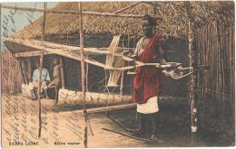 Delcampe - CPA...  SIERRA LEONE..  1912..  NATIVE    WEAVER...TBE.   SCAN - Sierra Leone