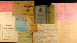 Kleine Dokumentensammlung Mit Z.B. Mitgliedsausweis Hitler Jugend, Wehrpass, Entlassungsschein Und... - Non Classés