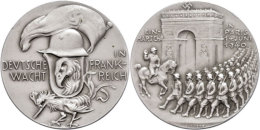 Weißmetallmedaille (Dm. Ca. 36,10mm, Ca. 18,87g), 1940, Von K. Goetz, Auf Den Einmarsch In Paris. Av:... - Autres & Non Classés