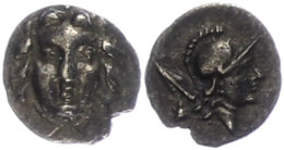 Selge, Obol (0,74g), Ca. 300-190 V. Chr. Av: Gorgoneion. Rev: Athenakopf Nach Rechts, Dahinter Lanzenspitze Und... - Non Classés