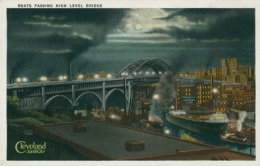 US CLEVELAND / Boats Passing High Level Bridge / CARTE COULEUR - Cleveland